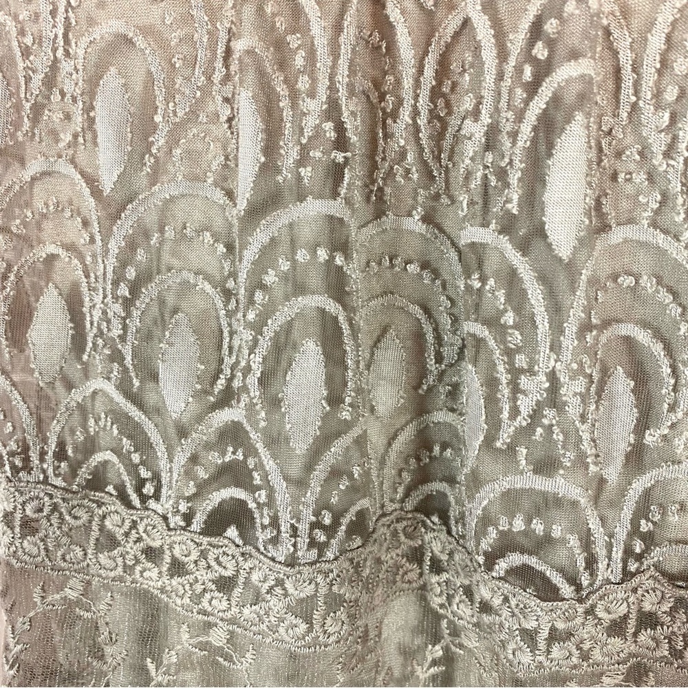 LOLA Italy Silk Blend Taupe Lace Pullover Blouse - Picture 5 of 9